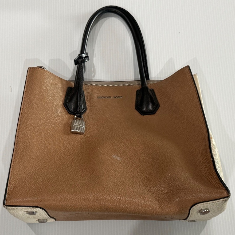 Michael Kors Mercer Gallery Medium Center Zip Tote Bag Brown Cream Black Leather